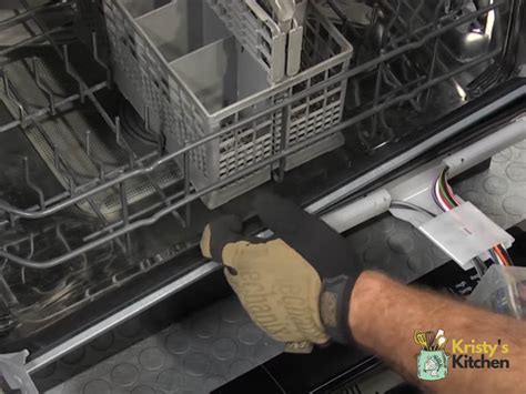 dishwasher drain pump leaking|Bosch Dishwasher Leaking: 11 Reasons And How To。